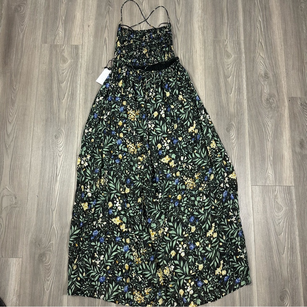 ASTR Black Floral Stasia Maxi Dress M Open Back Leg Slit Pockets NWT‎ - Picture 5 of 9
